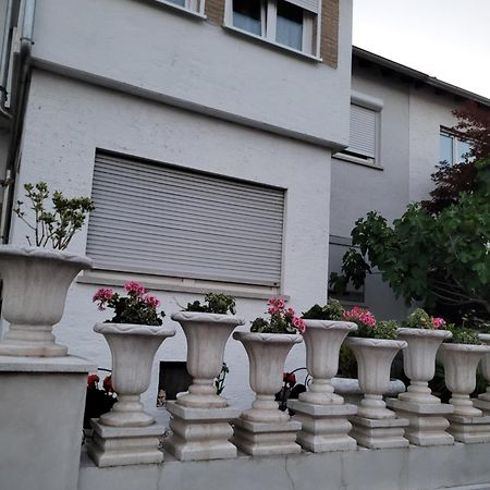 Monteur-, Ferienwohnung Mit Balkon In Hanau Bei Frankfurt Und Aschaffenburg Exteriér fotografie